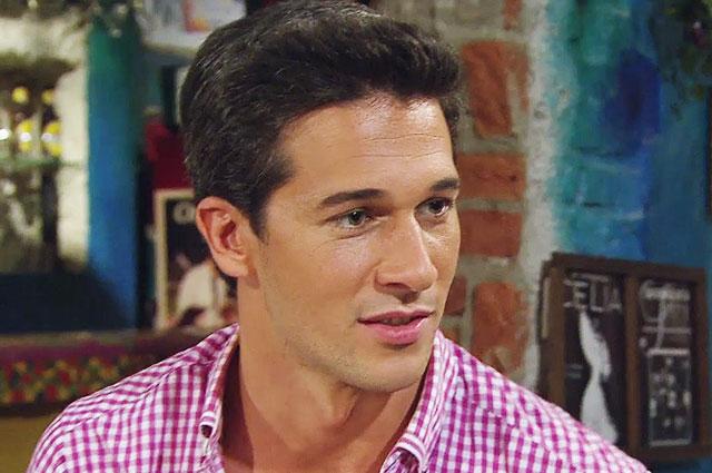 [Capítulo] Reginaldo, un hombre que buscará enamorar a Clara: bit.ly/1GdZ9QY