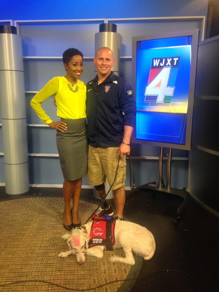 itskumasi's tweet image. Me and @Skrapthoughts @wjxt4! His new book will inspire you! Got my signed copy get yours Sat @ 1pm @BNBuzz San Jose!