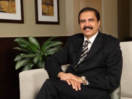 gulf_news's tweet photo. ‘We need more #clinics to cater to low and mid-income residents’ http://t.co/hdRbeddqiJ #DrMoopen @XPRESS_UAE http://t.co/Bq6aPL1WEk