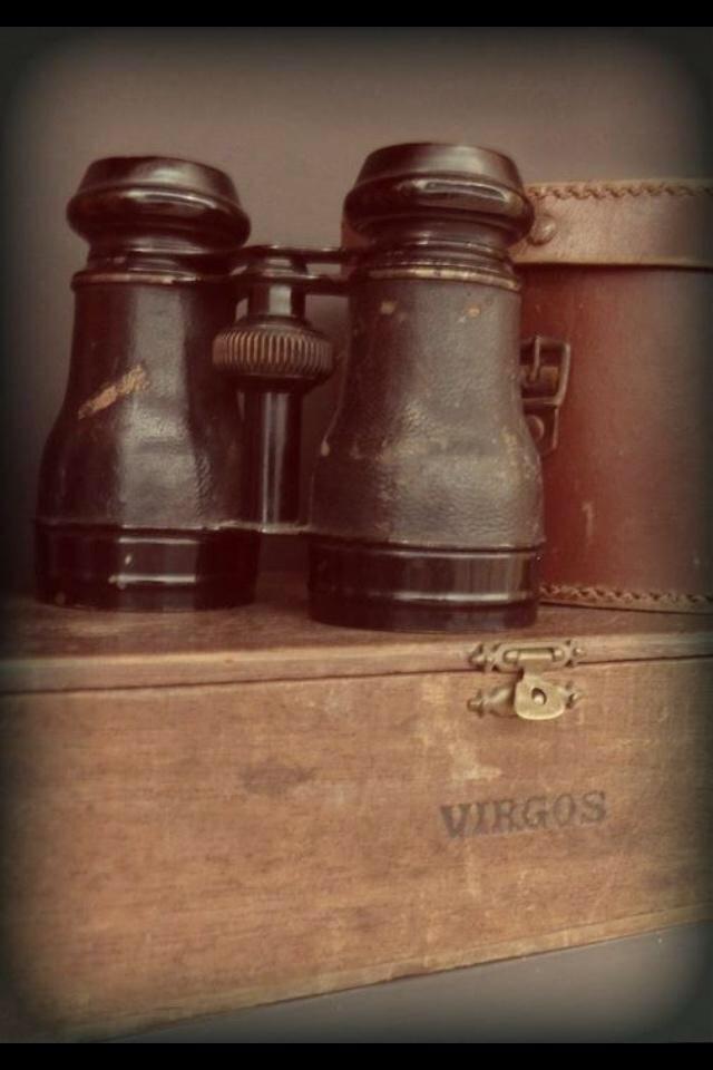 GroomRoom's tweet photo. For Sale #Vintage till, petrol cabinets, #Antique bits. #barbers #barbershop owners call if interested 01295278910 💈 http://t.co/hrtYMRhLdq