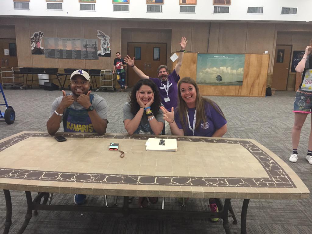 TarletonHealth's tweet image. Yell contest @ duck camp 1. Great photo bomb Christopher!#2015DuckCamp #Tarleton19