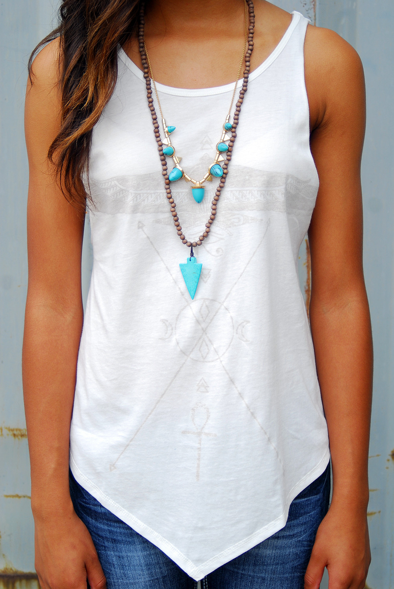 Page6Boutique's tweet image. How would you style this tank? Retweet and let us know! #CustomerInput
