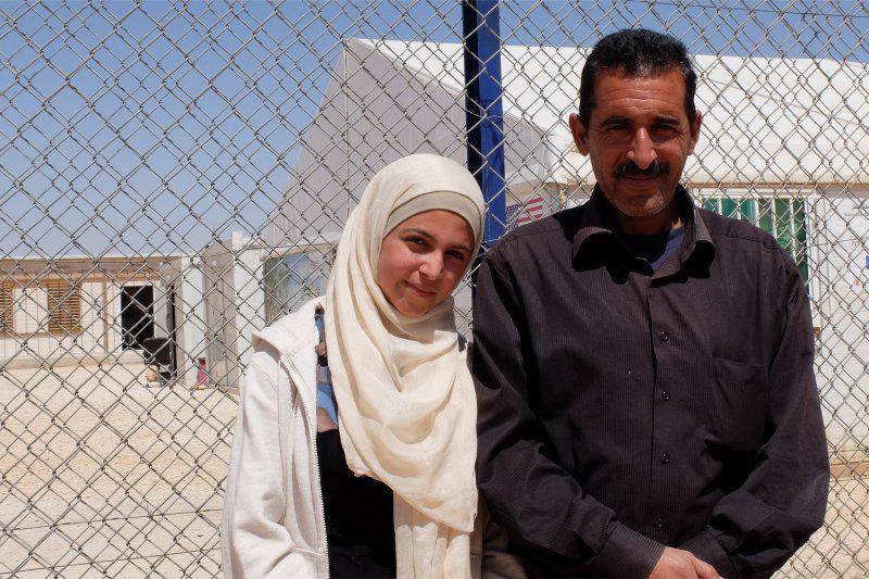 Dubbed "Malala of #Syria", meet Muzoon who's championing girls' #education thedailybeast.com/articles/2015/… via <a href="/thedailybeast/">The Daily Beast</a>