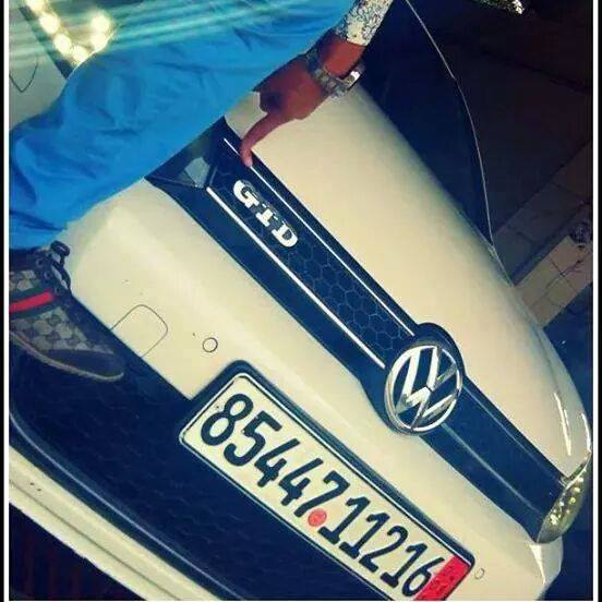 gee_amar's tweet photo. نلتقط الصور #للـذكريات و ليس لجـلب #الفتيات ! — آكـ فـآهـم http://t.co/jzEZZi62B1