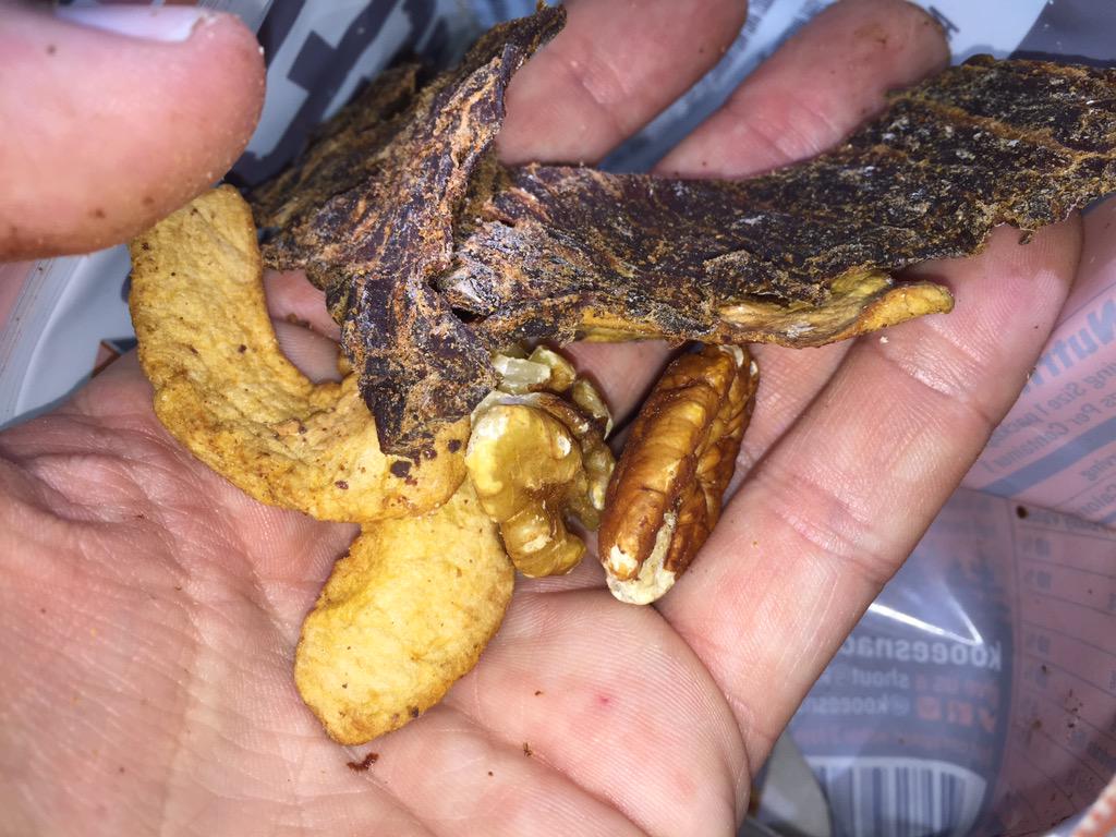 Themarket36's tweet photo. #KOOEE!
THIS #JerkyTrailMix CONTAINS:
#BeefJerky
#AppleSlices
#CacaoNibs
#RawNuts
#RawSeeds
<#M36 #PixShoot> http://t.co/n45E5UOjqh