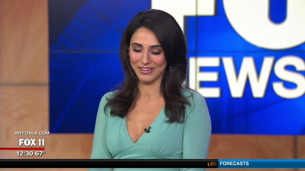 justadude2012's tweet image. @Araksya #1 she's Adorable
#2 I didnt touch Araksya's IPhone
#3She's the Leader  ask @SteveGDLA 
#4The Face of @GDLA