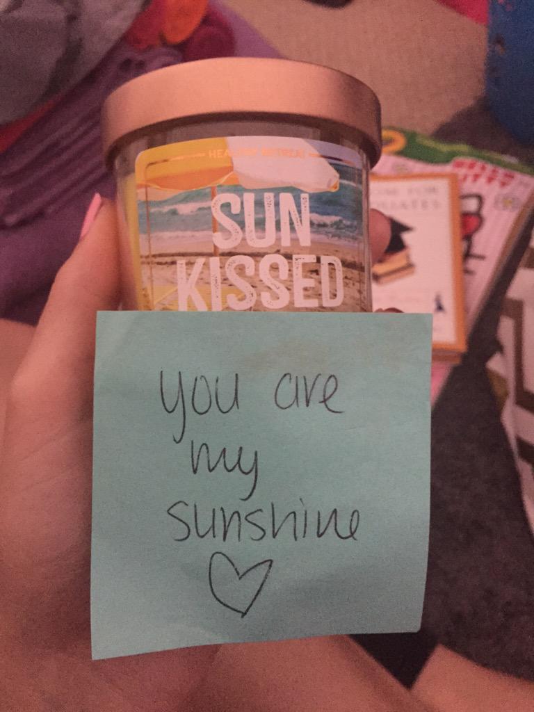 ttabbycatts's tweet photo. Oriana gave me the best graduation gift ever and I can't get over how cute the notes she put on everything are. http://t.co/2r22gt1iBr