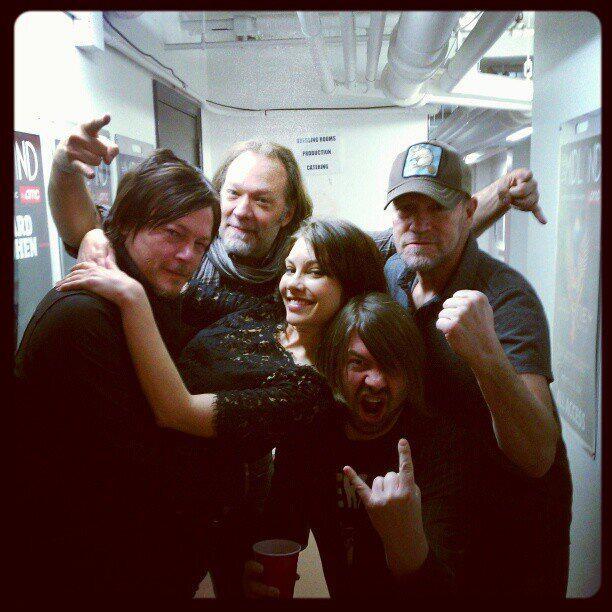 black_mamba_06's tweet photo. #TWDFamily<3 Like THEM!:)) <3 Aww!:) #OCTOBERCOMEON! @TWDFamilyy @marjorie472 @ReedusIsAngel @EnerGiz_Dixon & http://t.co/mGUnTITu9L