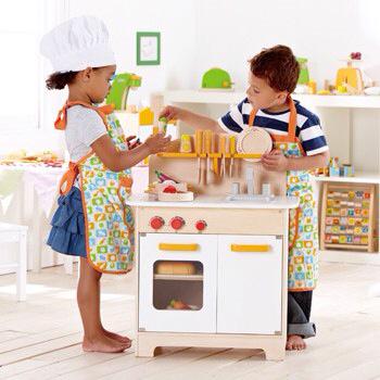 PinkAndBlueyeg's tweet photo. #hapetoys markets their toys to all children regardless of gender! #kitchentoys #yegkids http://t.co/UVoKoZT9t1 http://t.co/MyEfTVVLR6