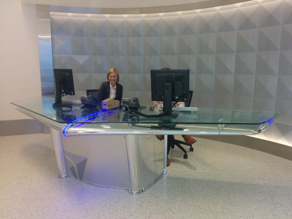 Lax Airport On Twitter The Reception Desk Made From A Dc9