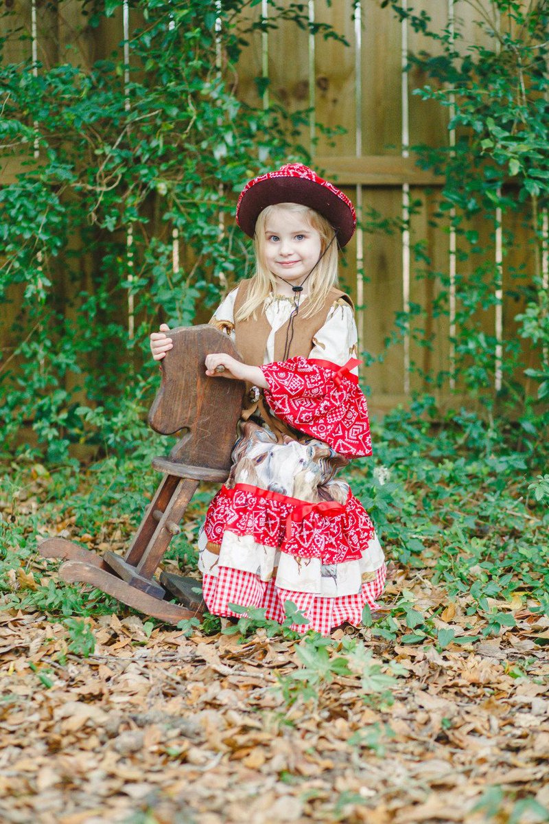 thepinkmice's tweet image. Little Cowgirl Costume, Includes Cowgirl Hat, Maxi Skirt and Frin… etsy.me/1eObORH #etsymntt #PageantCostume