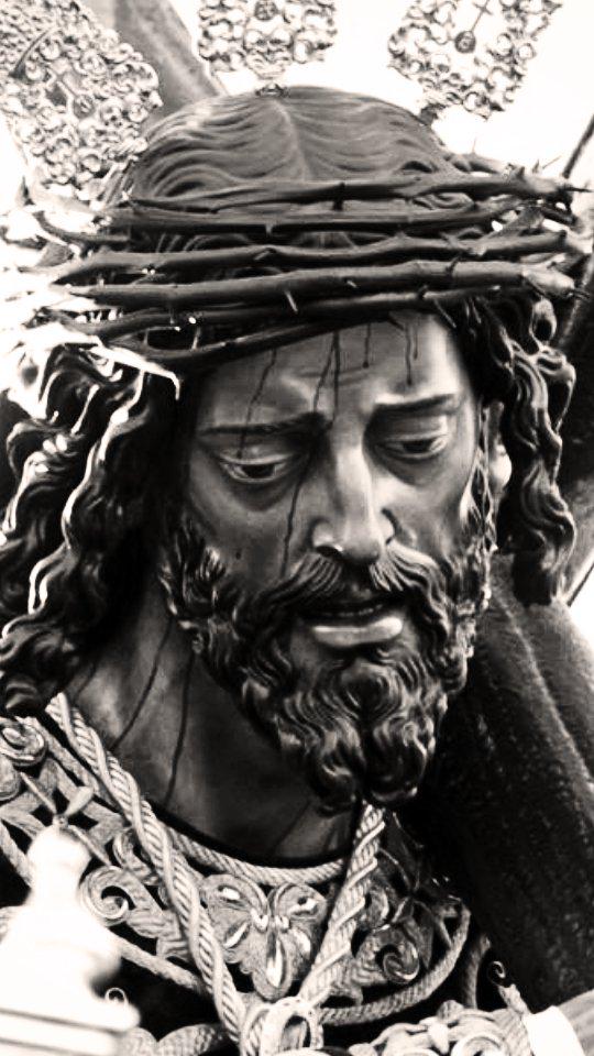 semanasantadMLG's tweet photo. Cirineos seremos del Hijo de Dios, desde que sale de Nueva Málaga, nazareno del Perdón http://t.co/nFPOWLRgR2