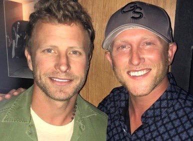 Great Pic Of <a href="/DierksBentley/">Dierks Bentley</a> &amp; <a href="/coleswindell/">Cole Swindell</a> From Last Night <a href="/starsfor2ndharv/">starsfor2ndharvest</a> <a href="/TheRyman/">Ryman Auditorium</a> 😃