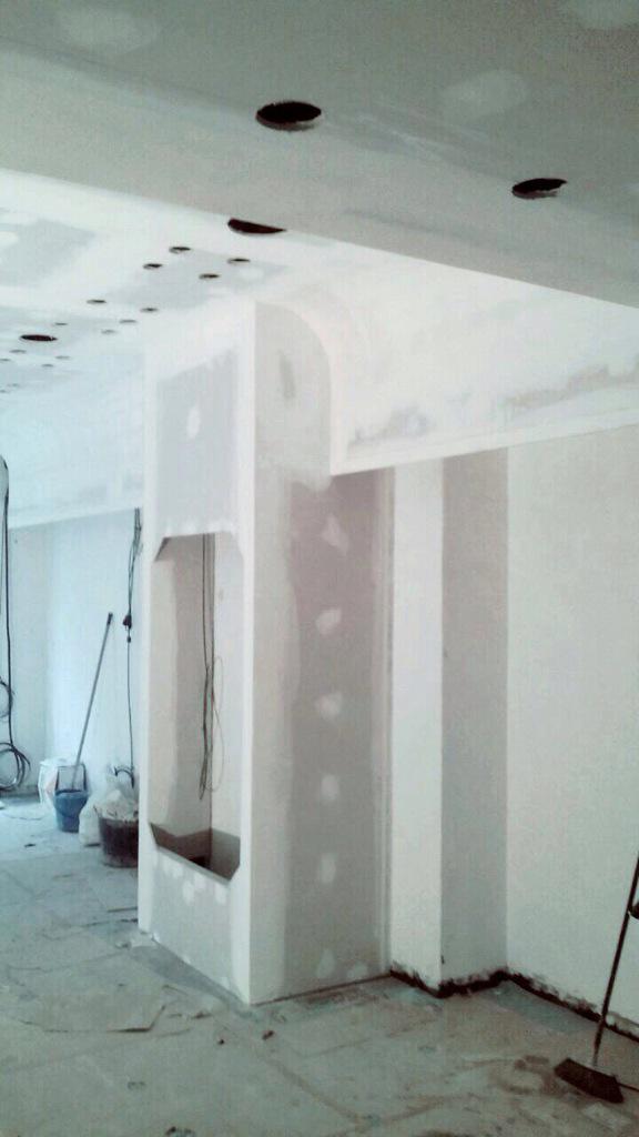 pladutrera's tweet photo. Detalles del local KIKO MILANO en Ceuta #círculos #veleta #techos #curvas #tabiques #pladur #especialistas #utrera http://t.co/IviaPPS5Ku