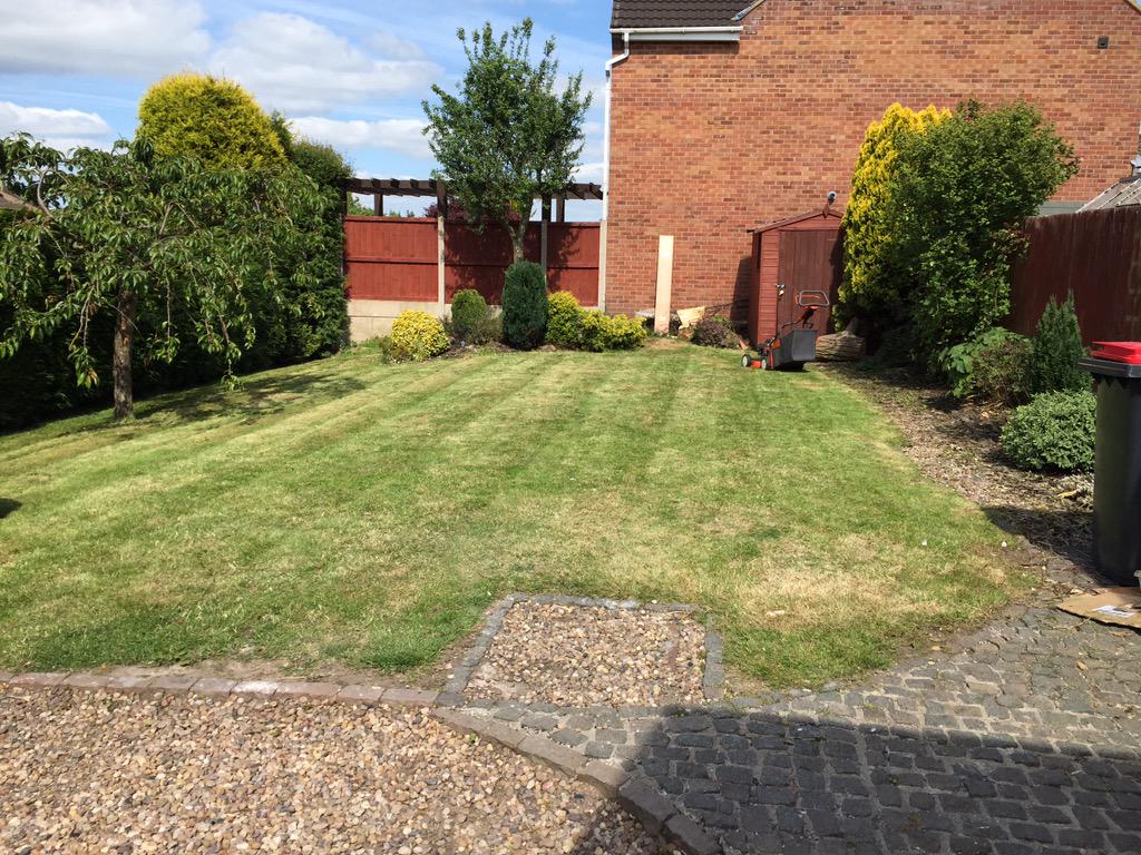 ghostino22's tweet photo. My field freshly mowed 😊 http://t.co/pKV5u2Z3Zu