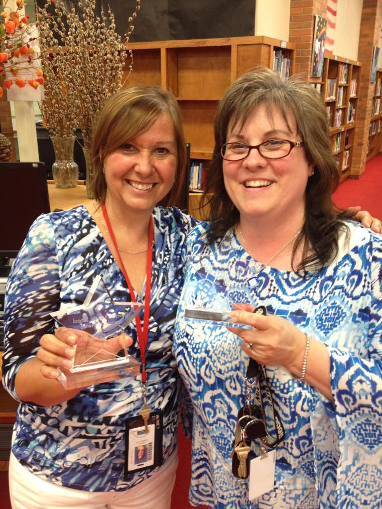 poolesa's tweet image. Jefferson Innovation and Excellence Award winners, Jane Camilletti and Christie Gayheart! Go Huskies!