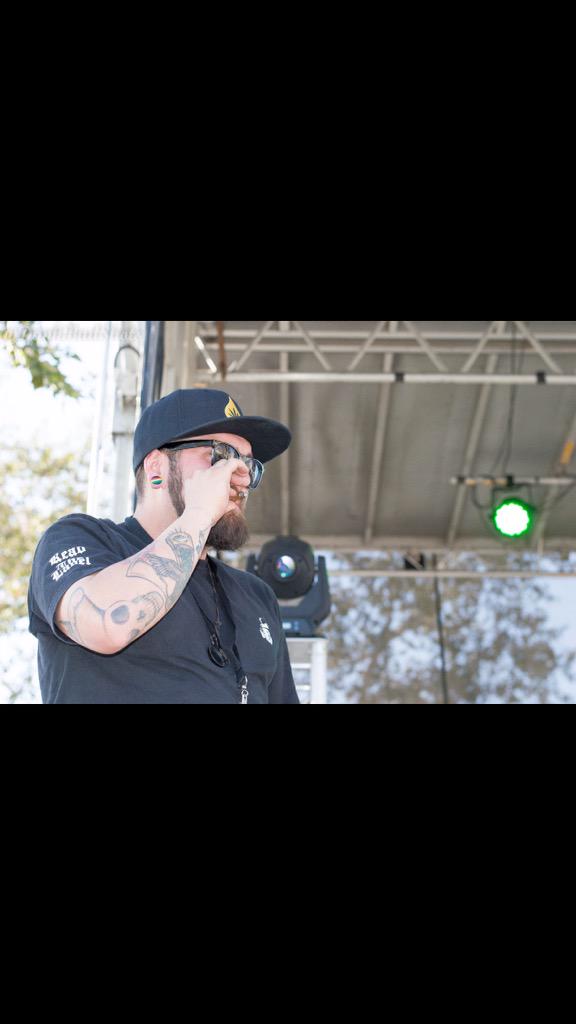 DankBudShots's tweet photo. @ChefNugs smoking my whole cookies blunt. @The710Fest @gettinghighwith #Dankbudphotography #710fest🔥🔥 😯💨💨👌 http://t.co/vP6FFDkRVk