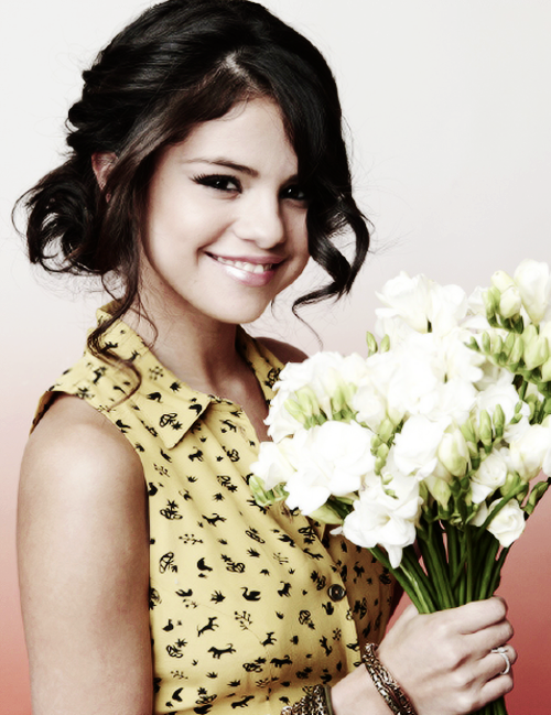 gomezmetoo tweet picture