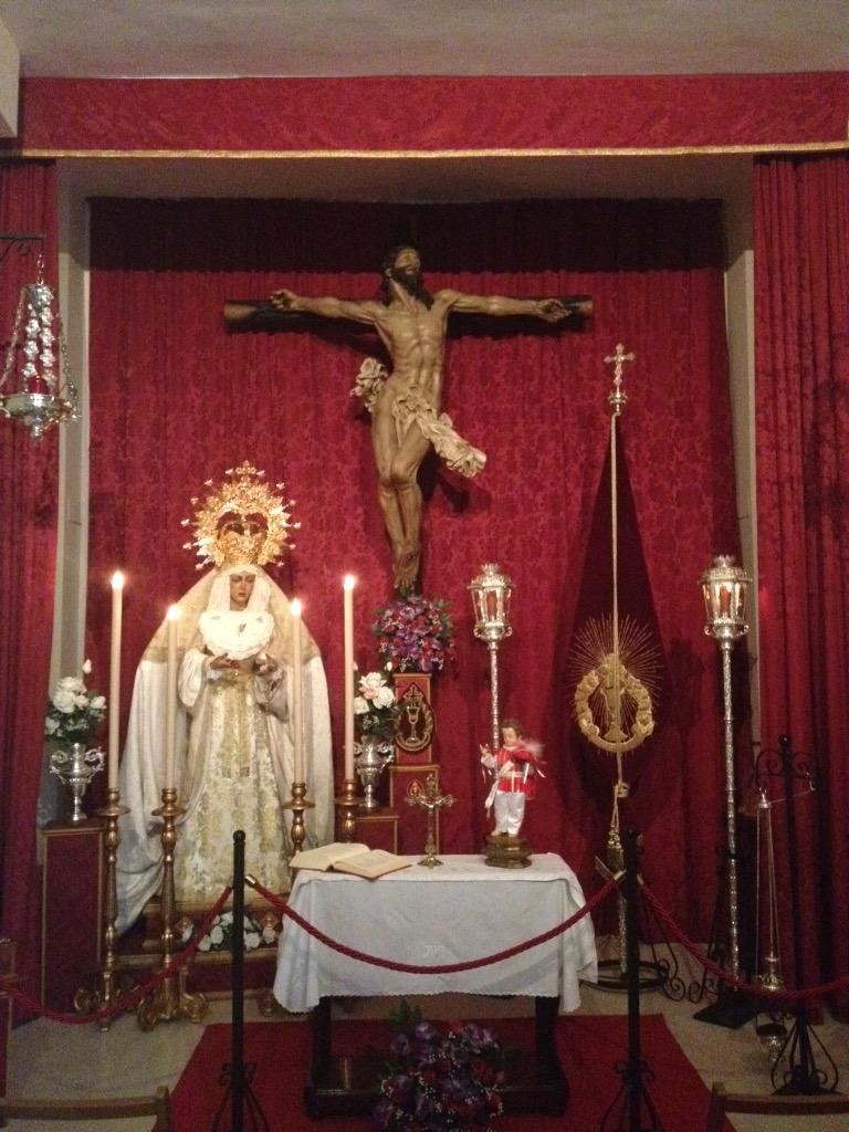 Nuevo altar montado por nuestro equipo de priostia. Si quieres pertenecer a la priostia, contacta con nosotros.