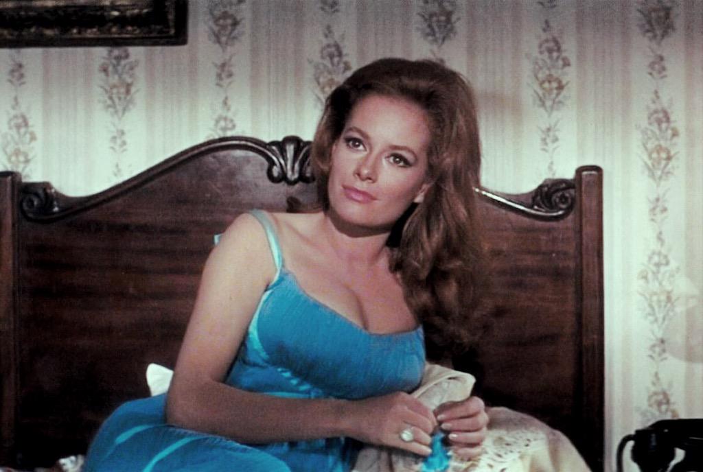 Happy Birthday to girl Luciana Paluzzi from Thunderball, 1965. I think I love you! 