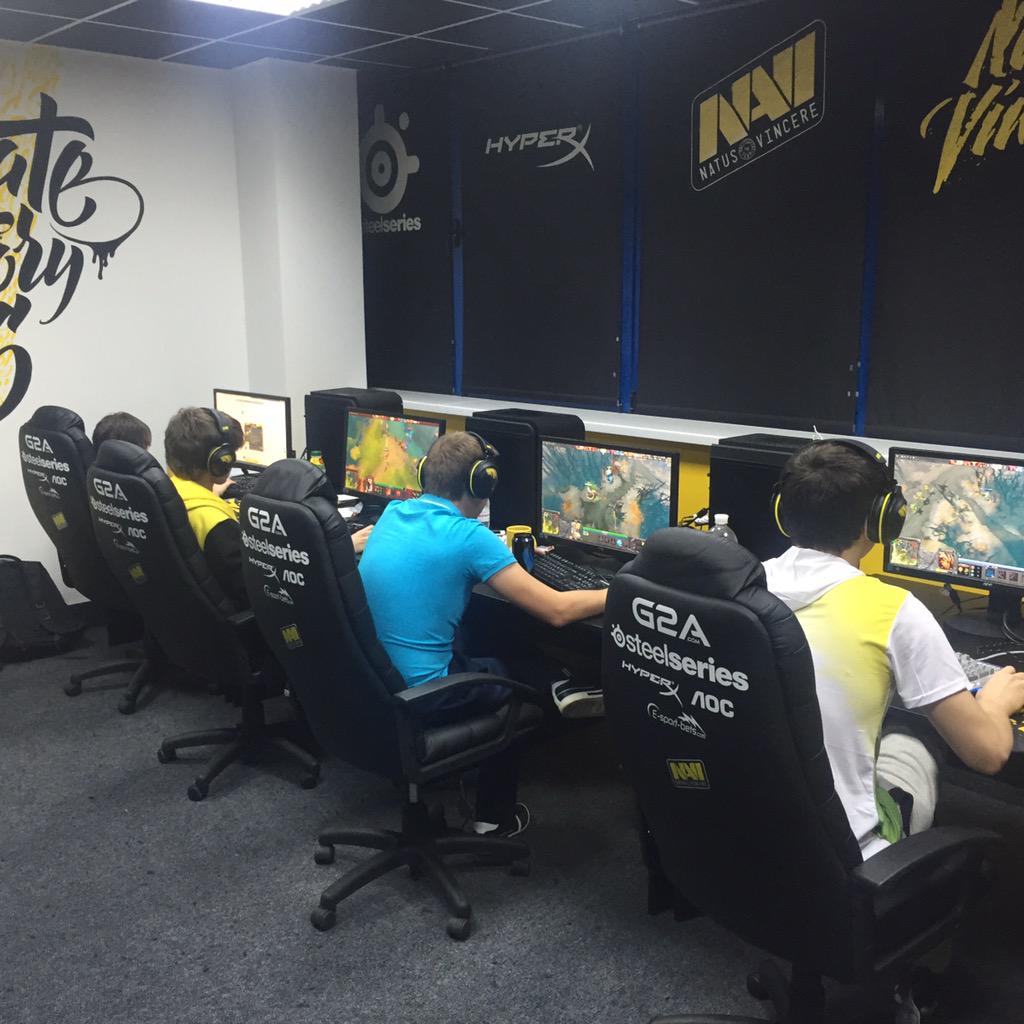 CHKZ_ZcUYAEcD6_.jpg:large