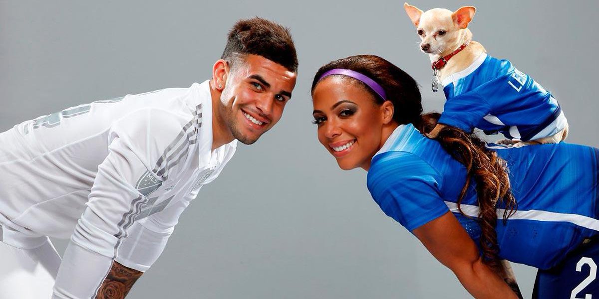 USWNT's tweet photo. .@sydneyleroux made her @FIFAWWC debut Monday! Before she left #USA she took these: http://t.co/e3tnLOjkvx #LikeABoss http://t.co/SbbVQI531W