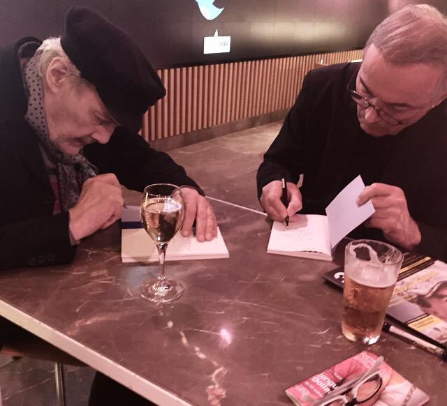 #hanssleutelaar &amp; #fransvogel duiken in de pen <a href="/poetry_int/">Poetry International</a> #korter!