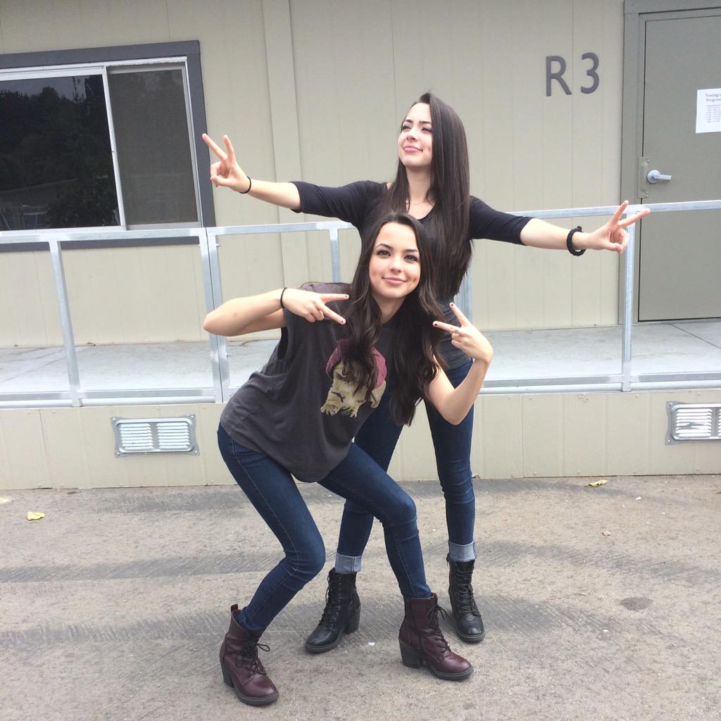 Veronica Merrell on Twitter: "Peace out high school 🏼 http 