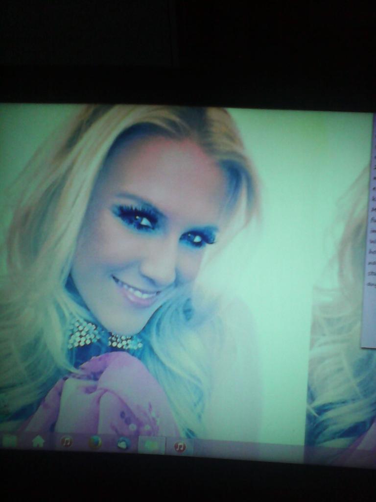 Wechselnder Desktop Hintergrund und das nur mit Bildern von <a href="/cascada_music/">Cascada</a>  bestes leben *-* proud To be a rattie !