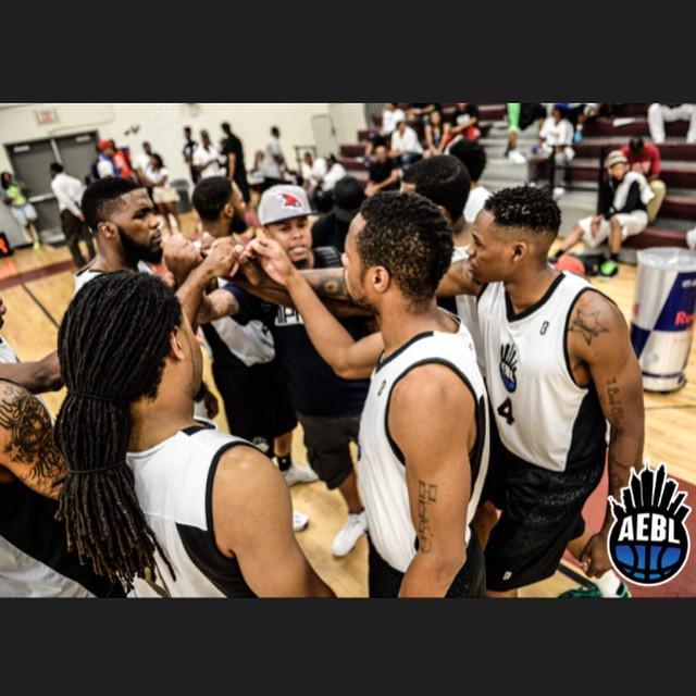 AEBLHOOPS's tweet image. "Teamwork Makes The Dream Work" #ATLDreamTeam (@mccoughtry) #AEBLHoops #HoopATL #TrueToAtlanta