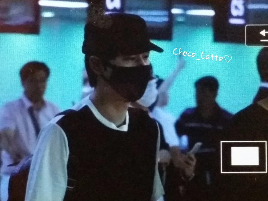 EviLFs's tweet photo. Miss this guy ♡♡ "ChocoLatte_2H: (Preview) 150611 김포공항 #규현 #Kyuhyun  고베 KRY두 잘하고 와요~~^^ http://t.co/Gq8nXhQ2fo"