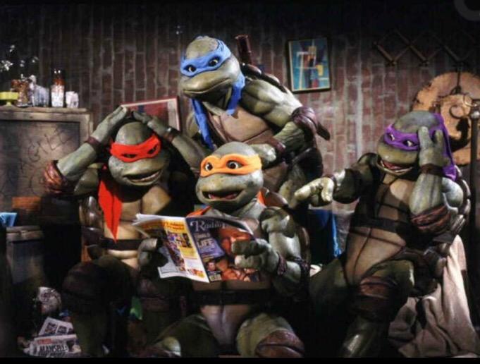 TimeStashMx's tweet photo. "Las Tortugas Ninja" 💥🎥 1990 #momentosTimeStash 👉🏻http://t.co/tNkB8wOukW http://t.co/9qaNu4dNub