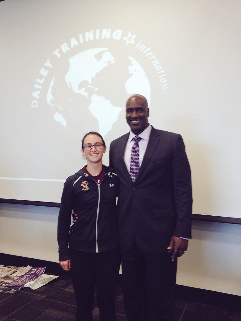 SWAGGIEhanlon's tweet photo. #blessed to have the opportunity to meet inspiring people like Eric Dailey #1teamglobal #UNOSDP #love #sport4change http://t.co/9fD8IbifFT