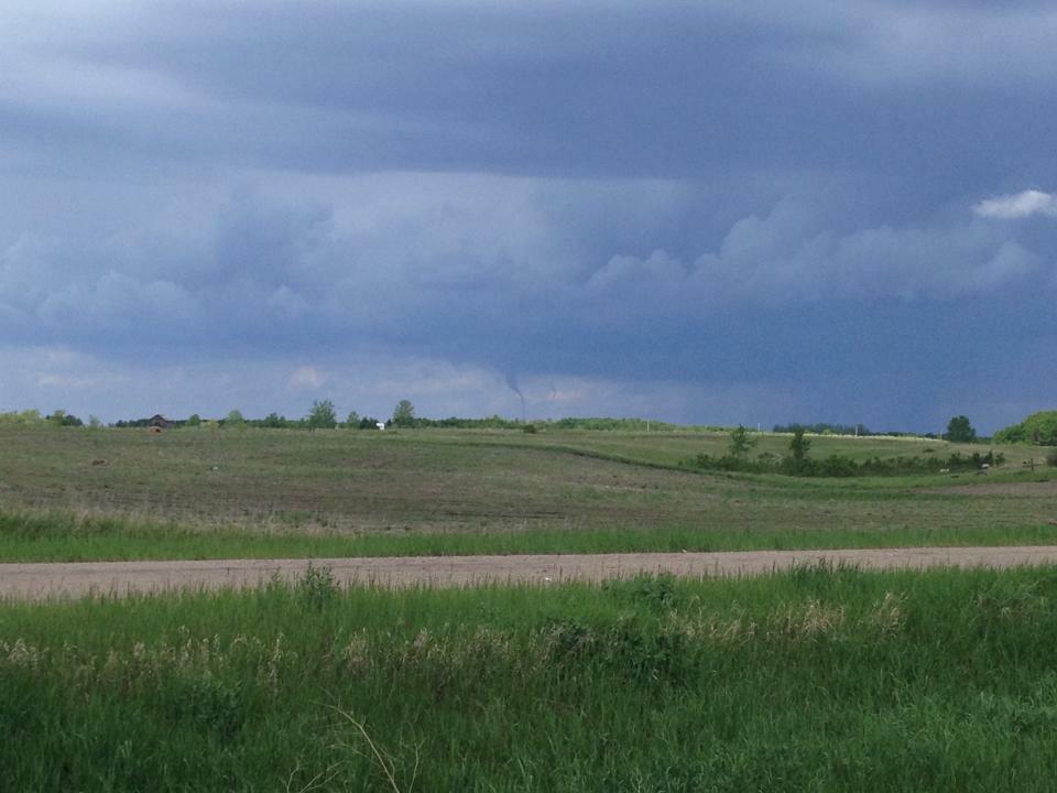referee_11's tweet photo. @PQuinlanGlobal @TiffanyGlobal Two years ago today in Bredenbury, SK! #SKstorm #FirstTornado http://t.co/12SOoPd7GT