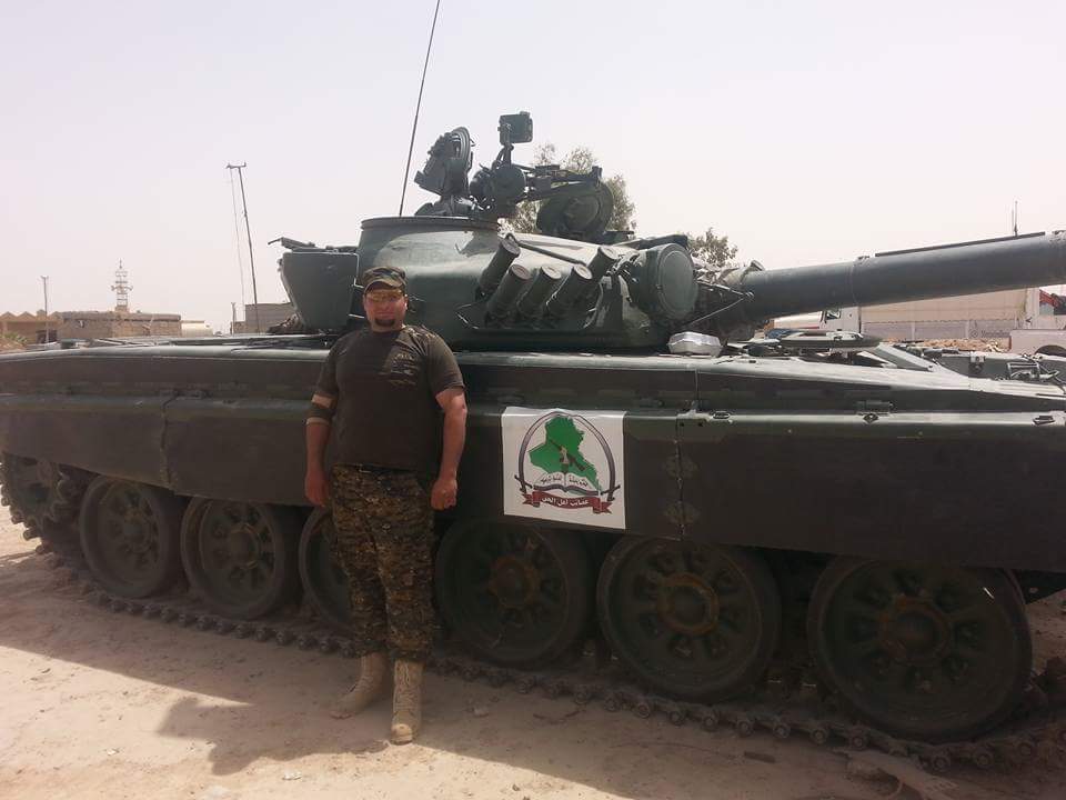 دبابات T-72M1 بالتمويه الاخضر " الزيتوني "  لدى الحشد الشعبي في العراق  CHLMWB3U0AAB7z2