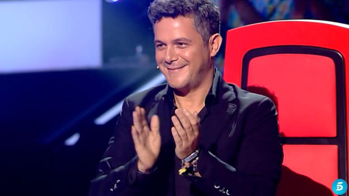MusicTelecinco's tweet photo. Hasta aquí #ViveLaVoz. En una semana más directos con los ocho semifinalistas. ¡Gracias por estar ahí! http://t.co/crCU2XqXxe