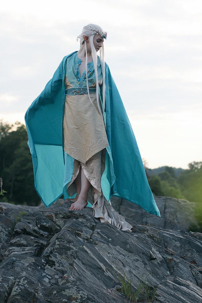 rattle_and_burn's tweet photo. finished another #Silmarillion #cosplay 🐚🐟 Olwë of Alqualondë! #lotr #elfie http://t.co/r5Vttesbap
