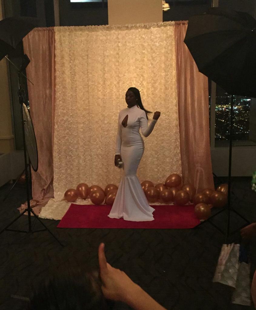 _dizjaa's tweet photo. #Wcw purposes only ๐๐๐๐ฅ #prom2k15 #Masteryprom http://t.co/17wb4gVtDn
