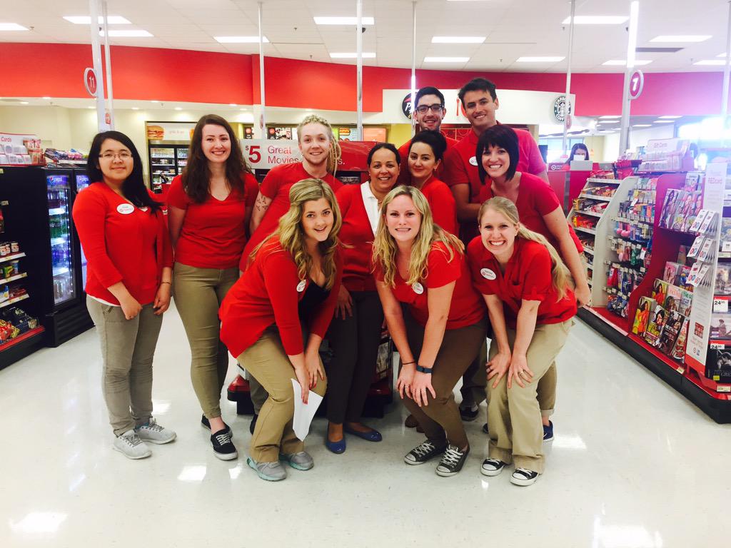 #friendlycashiers at #TenNinetyVibe ! 7 wks Green🍀 ready for #8 #greatculture <a href="/jennife25013526/">jennifer mayer</a> <a href="/pear_laura/">laura peart</a>