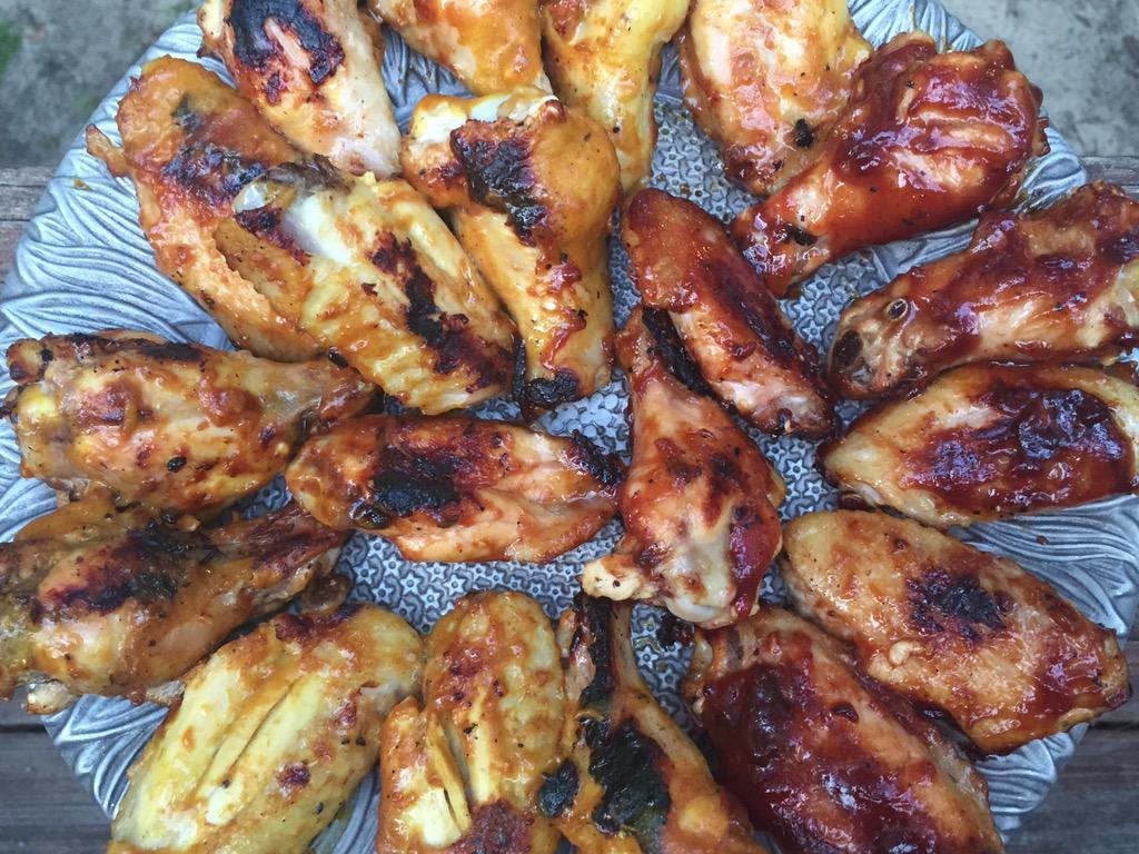 mryeatts's tweet photo. @BBQPictures  Wangs http://t.co/Es58nICIrm