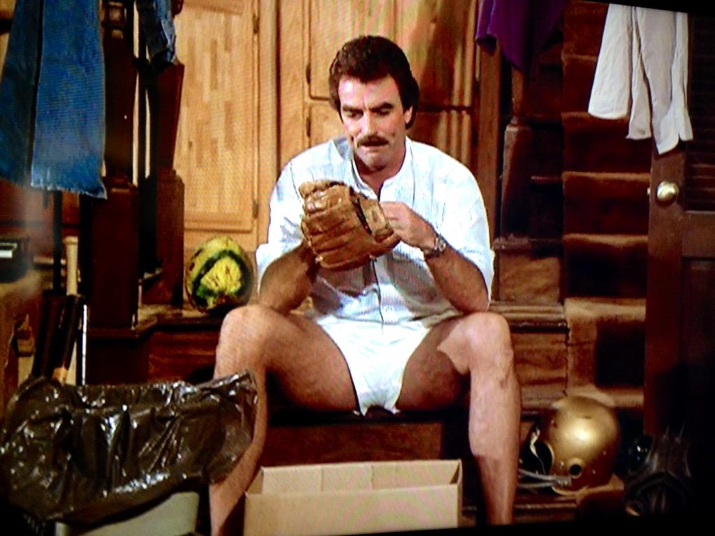 Tom Selleck wears SHORT shorts! 