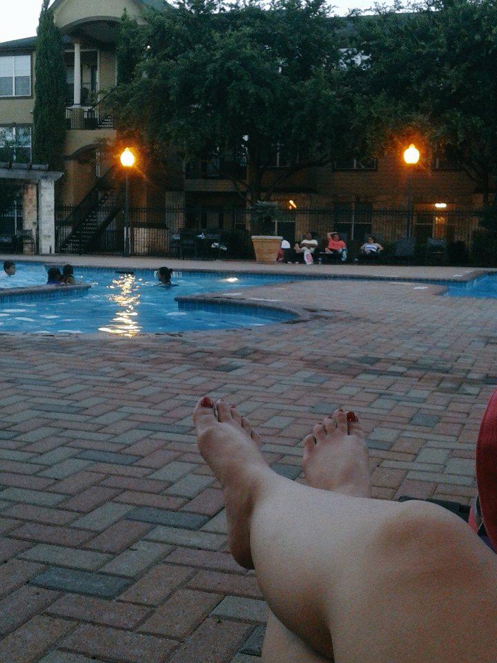 imesbe's tweet image. Reeeeeelaxxxx! #Wednesday #PoolSeason2015