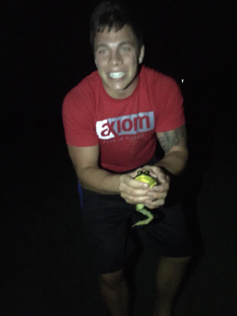 taylorlauryyn's tweet image. Last night was hoppin🐸😂 #ThingsToDoInIdaho