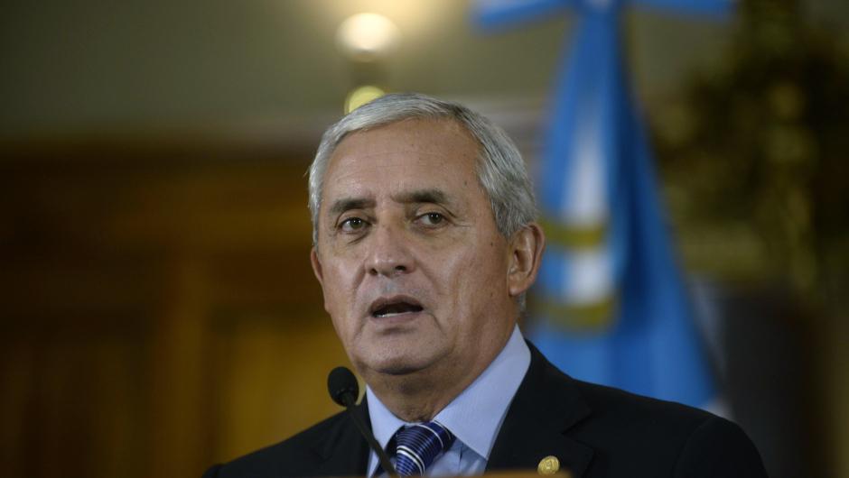 El presidente de Guatemala Otto Pérez Molina será investigado por corrupción cnn.it/1L2qZUH