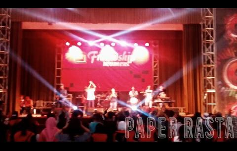 Live <a href="/unjani/">MINA YULIANTI</a> cimahi nih di #DjarumFriendshipMoment w/ <a href="/PaperRasta/">Paper Rasta Official</a>