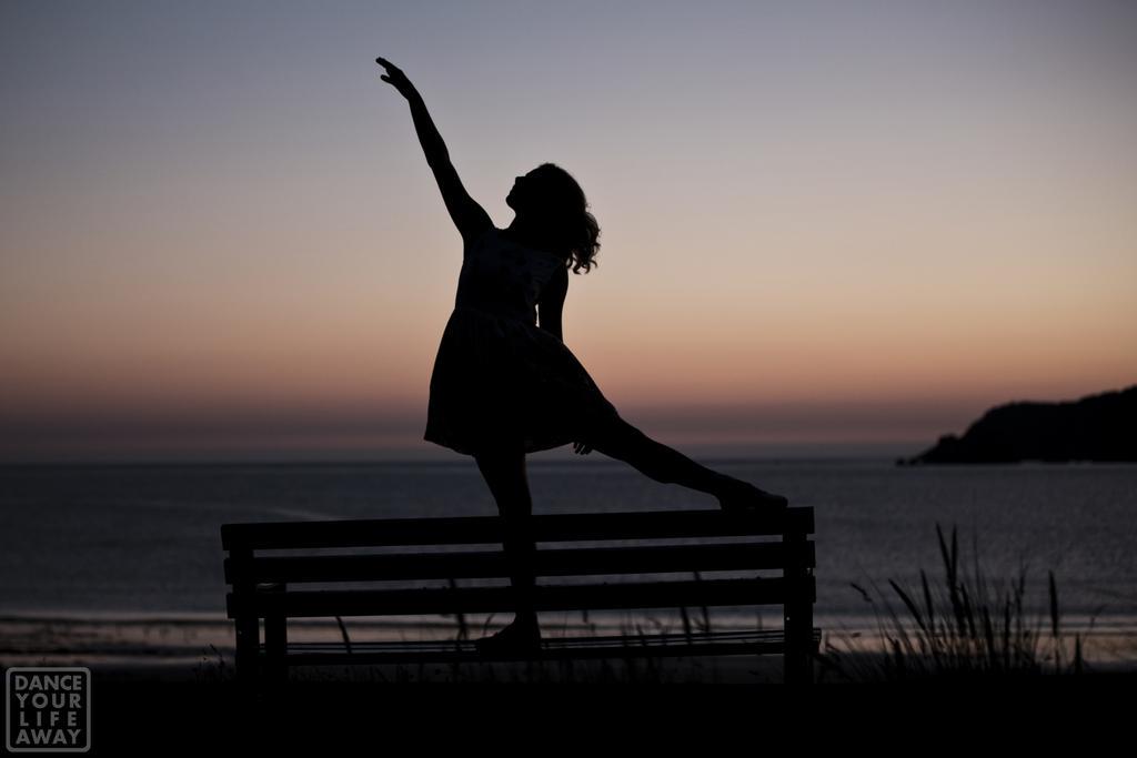 DanceYourLifeAway (@danceyrlifeaway) on Twitter photo 