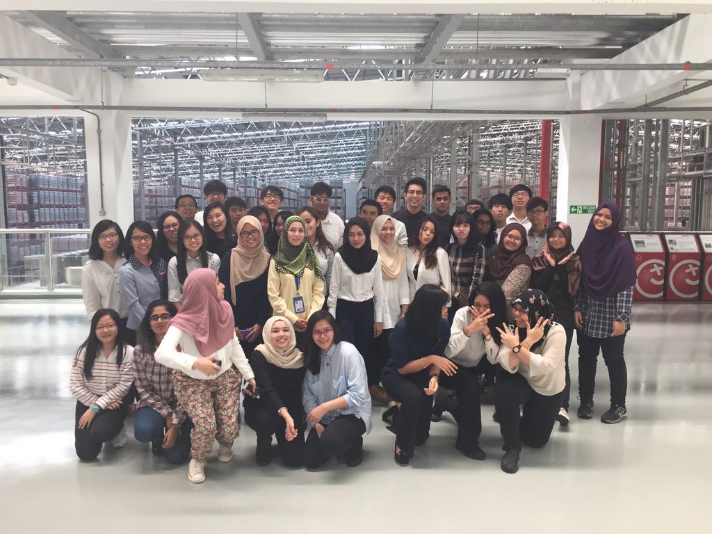 Andrew Lee On Twitter At The Coca Cola Factory Bandar Enstek With Hwum Students Http T Co Iqtopd86tz Twitter