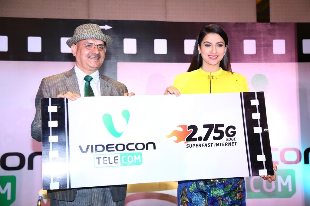 TheGadgetsware's tweet photo. @VMobi announced the signing of Bollywood Star, performer, Super model Gauahar Khan as its Brand Ambassador http://t.co/P3Gi5VUqA5
