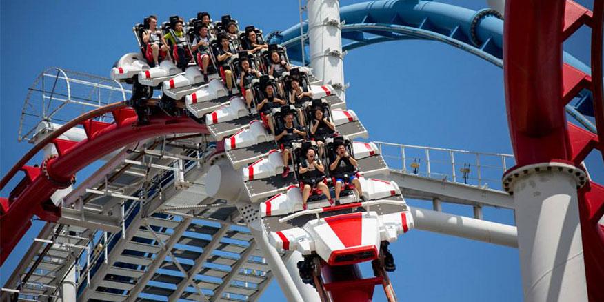 rwsentosa's tweet photo. Ride #USSBSG as many times as you want in 6 months with the Student Season Pass. http://t.co/LYMcR3hHTr http://t.co/wPpChPDLlf