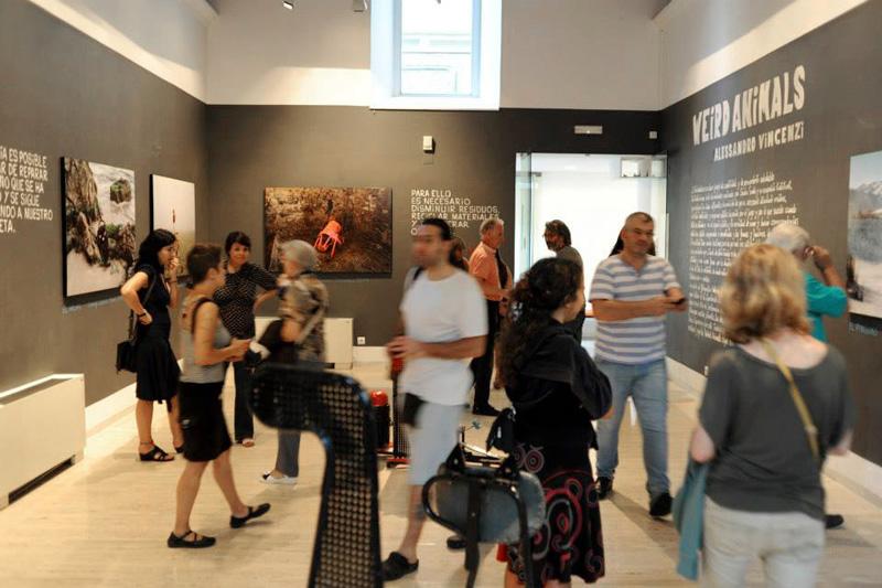 alesvince's tweet photo. Opening of Weird Animals with @fotocanbaste @DOCfieldBCN @murrayjes @PhotographicSV Thanks all for the lovely evening http://t.co/x4Pr2fKPCZ
